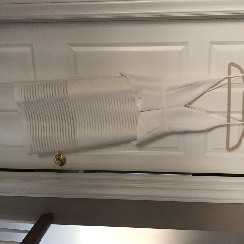 Dress - Picture 5 of 6